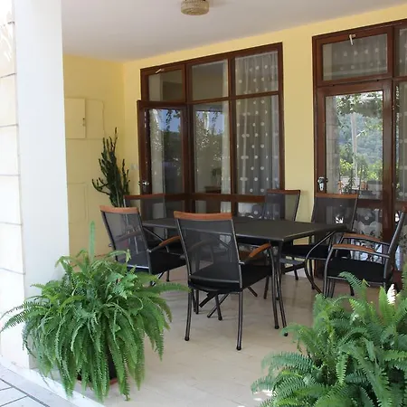 Guest house Bakara