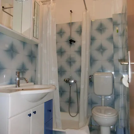 Guest house Bakara